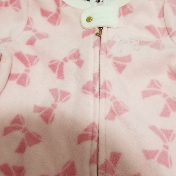 Juicy Couture Blanket Sleeper Bag - Picture 2 of 7